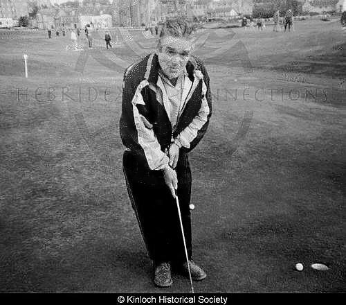 Alexander Macaulay playing golf